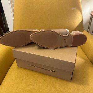 Taupe Metallic Women’s Flats- NEVER WORN